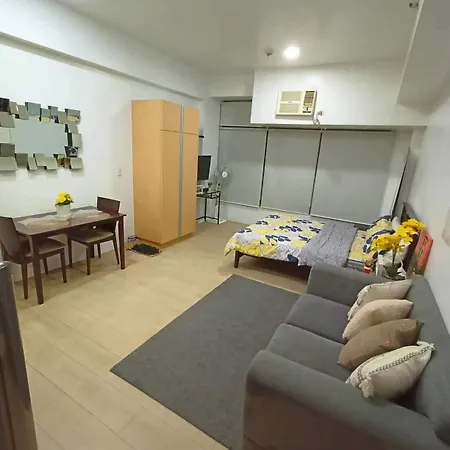 Cozy Staycation In Eastwood Legrand 3